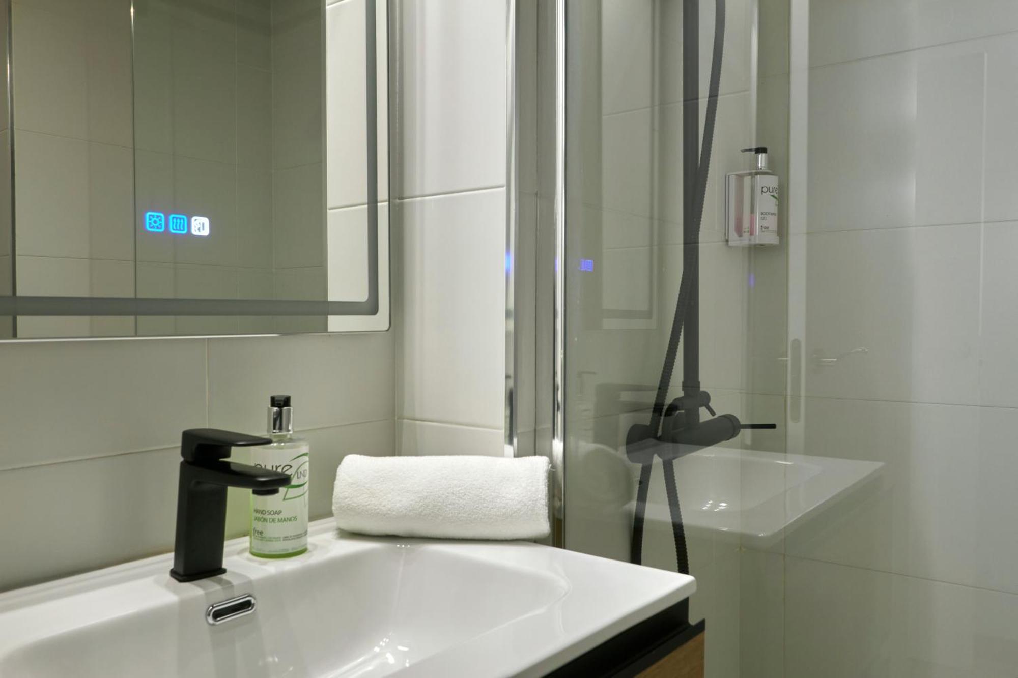 Ol Cute apartment in quiet Olivera st Barcelona Buitenkant foto
